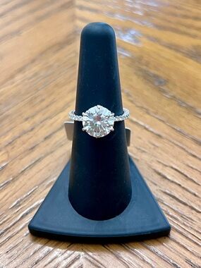 4.66CT Moissanite Brilliant Cut Round Engagement Ring in 925